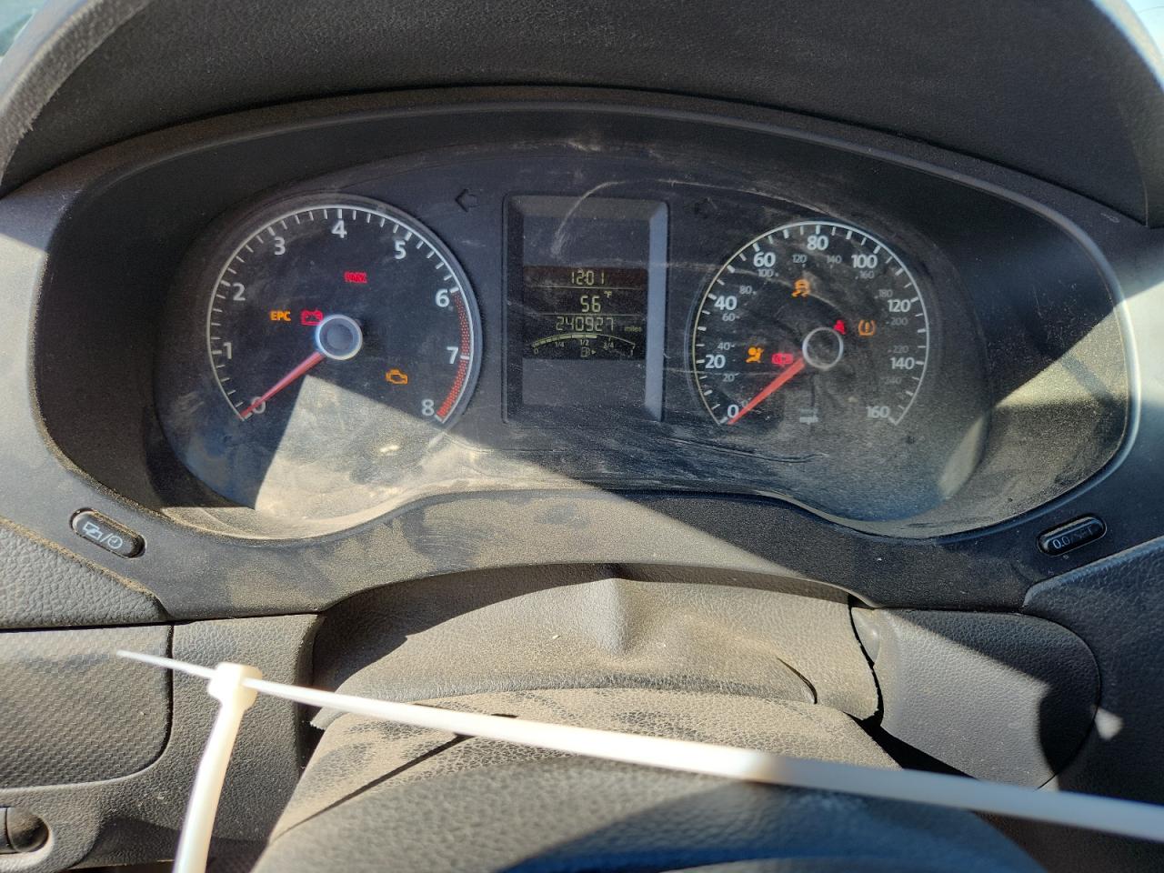 VOLKSWAGEN JETTA BASE