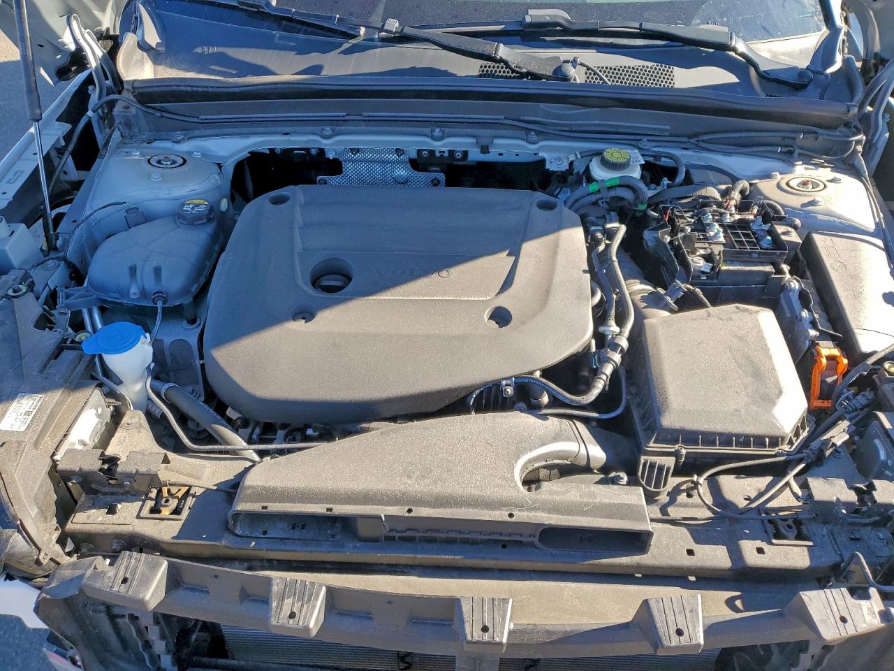 Lot #3315888121 2024 VOLVO XC40 PLUS