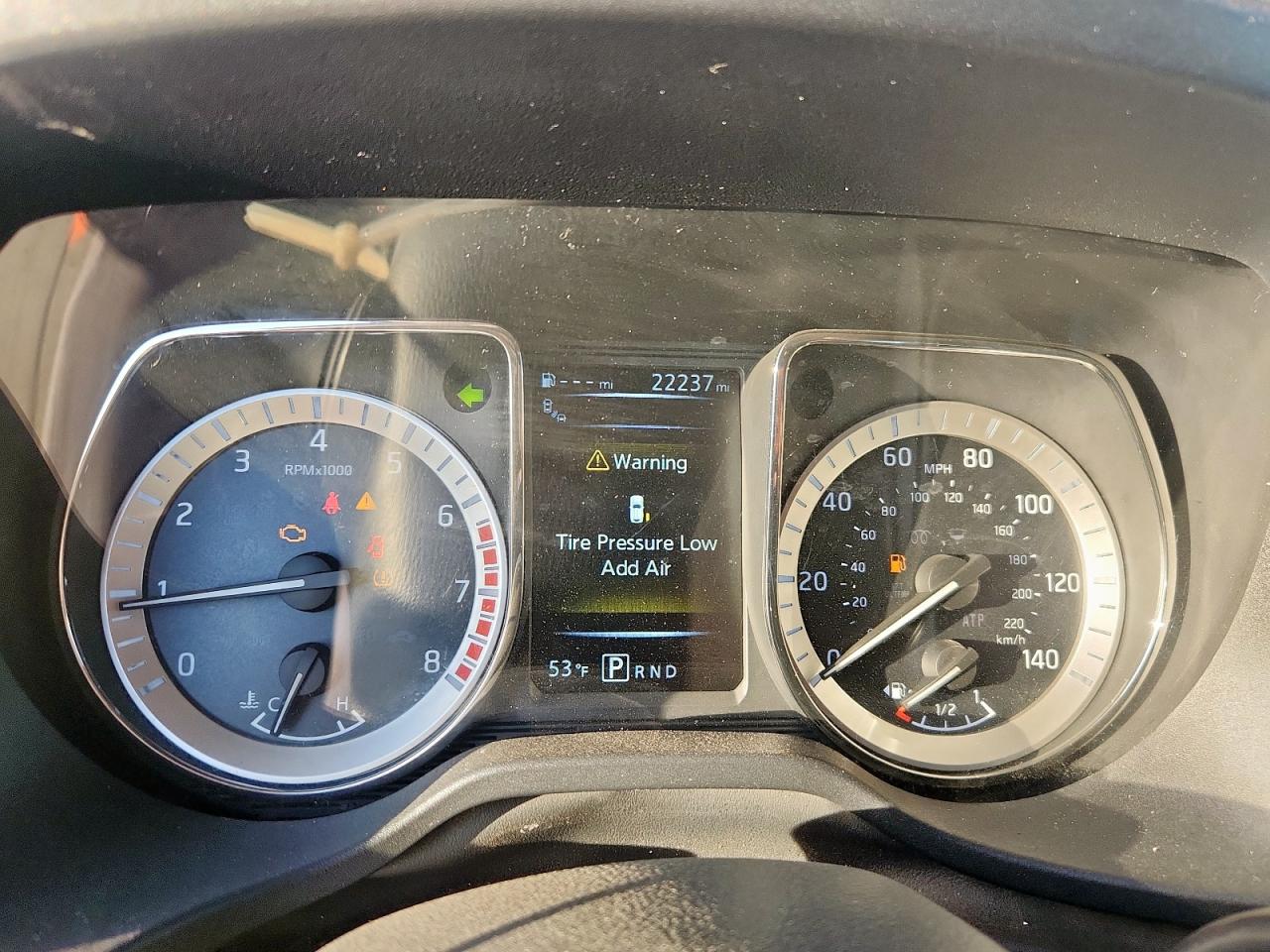 Lot #3309180616 2017 NISSAN TITAN SV