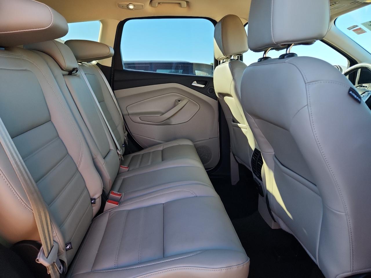 FORD ESCAPE TITANIUM