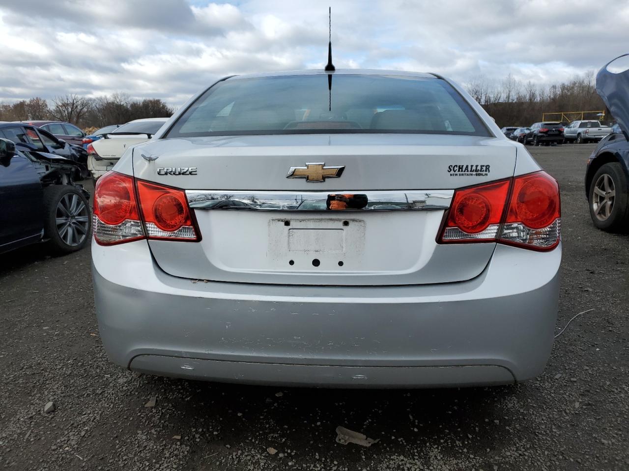 Lot #3318869958 2011 CHEVROLET CRUZE LS