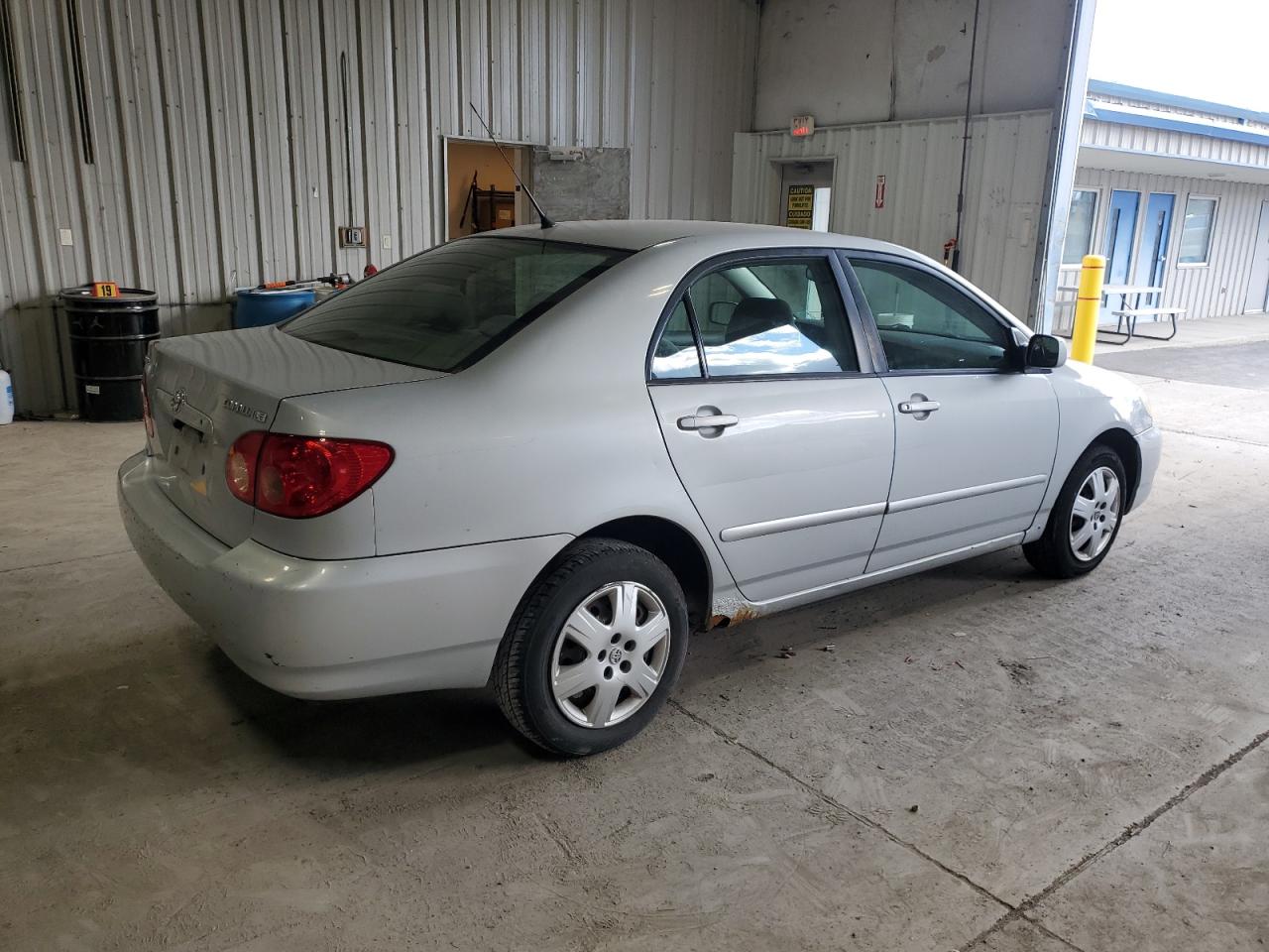 Lot #3303627935 2005 TOYOTA COROLLA CE