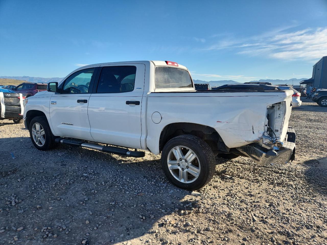 TOYOTA TUNDRA CREWMAX SR5