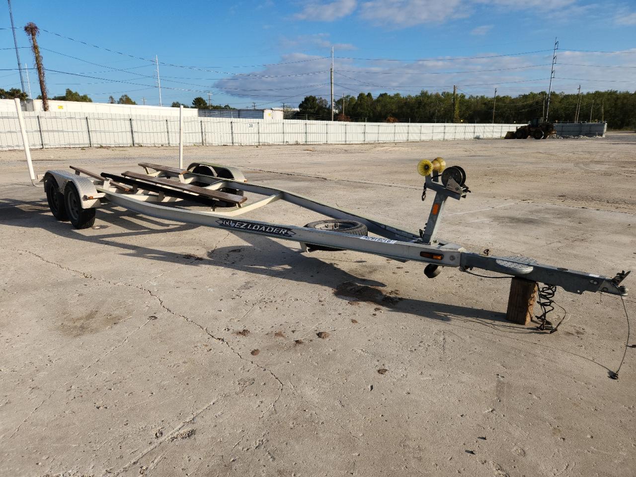 Lot #3286700323 2013 EZ LOADER UNKNOWN