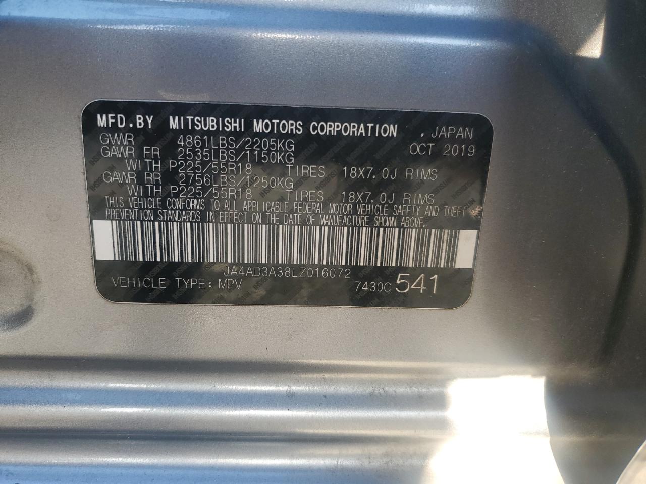 MITSUBISHI OUTLANDER SE