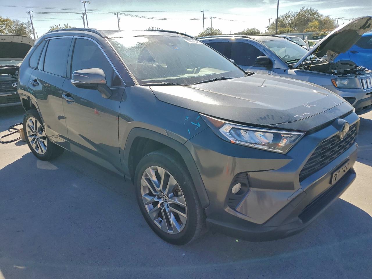 TOYOTA RAV4 XLE PREMIUM