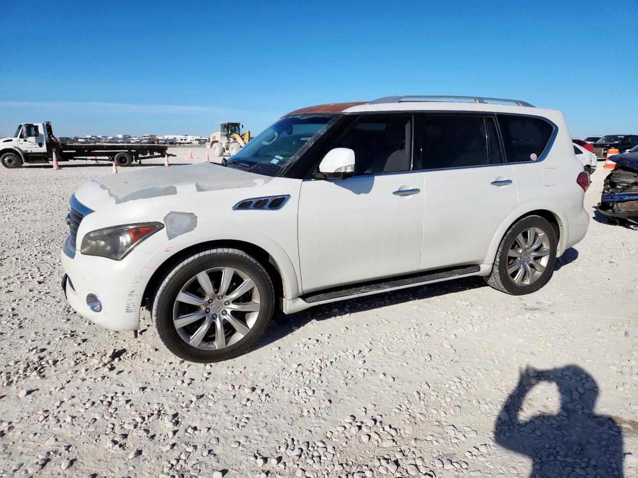 INFINITI QX56
