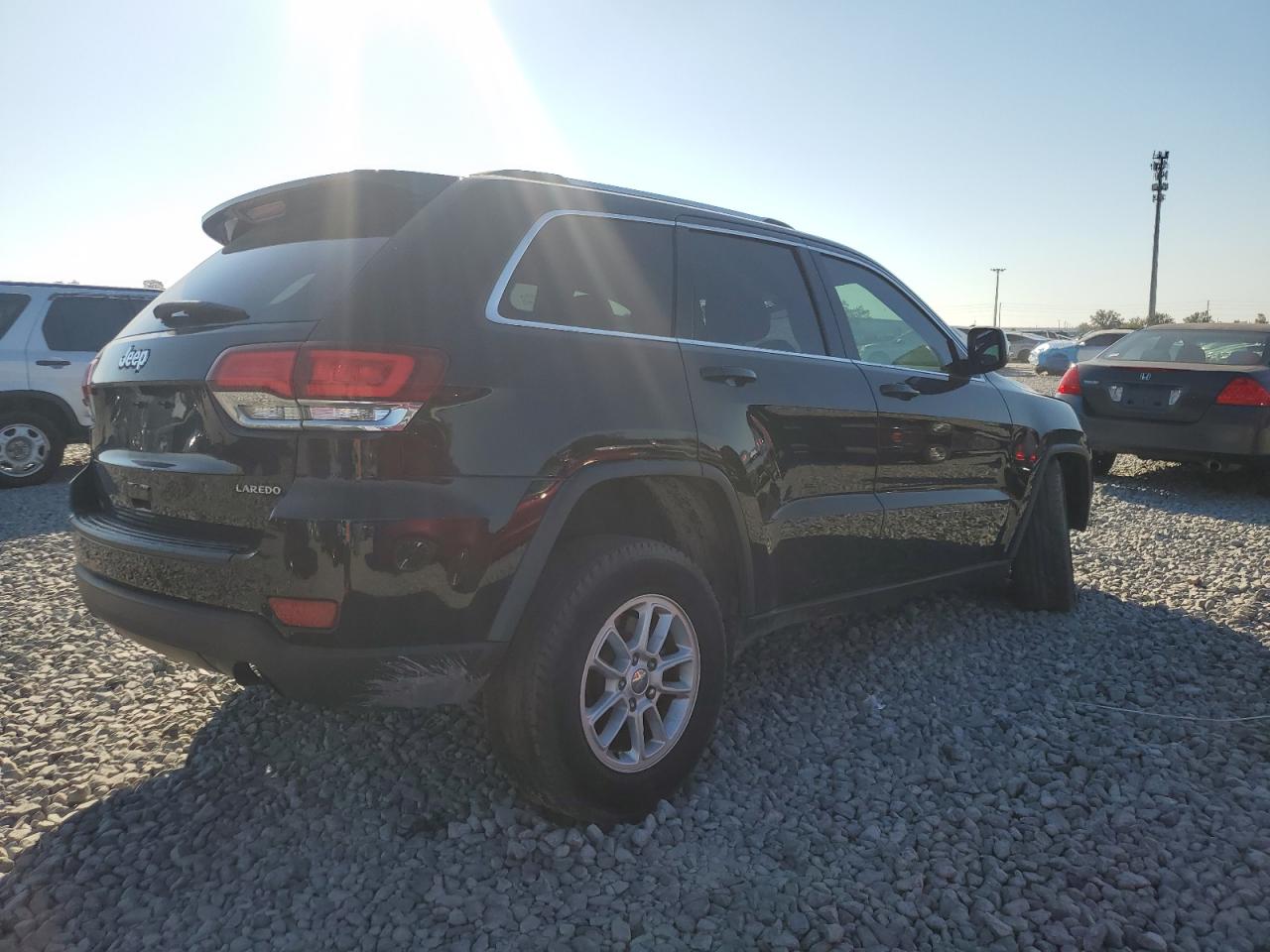 JEEP GRAND CHEROKEE LAREDO