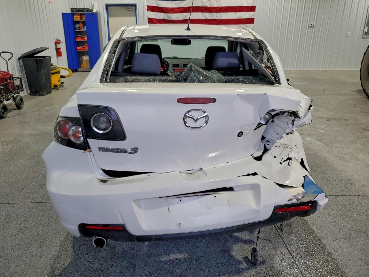 Lot #3312403131 2008 MAZDA 3 S