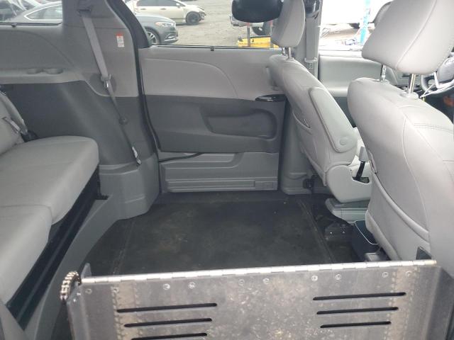 2020 TOYOTA SIENNA XLE #3301847428