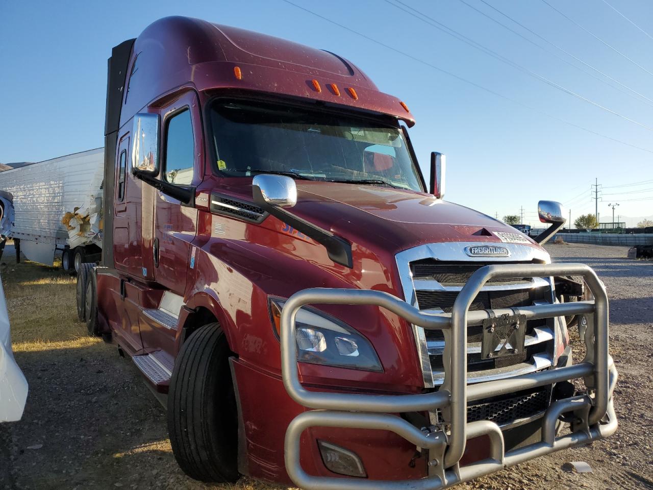 Lot #3301991434 2023 FREIGHTLINER CASCADIA 1