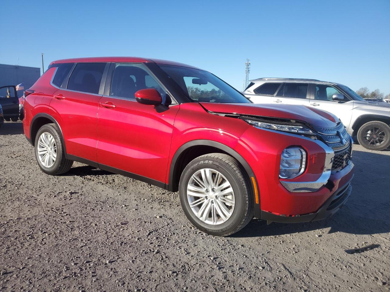 MITSUBISHI OUTLANDER ES