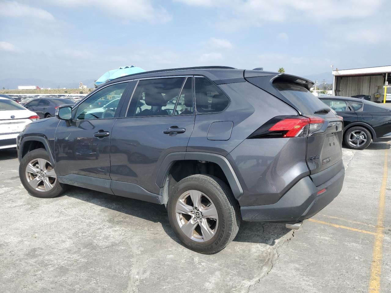 TOYOTA RAV4 XLE