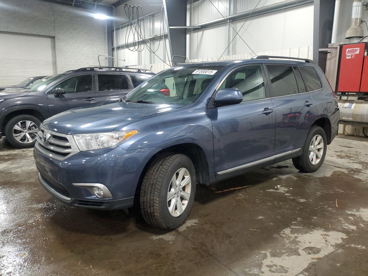 TOYOTA HIGHLANDER BASE