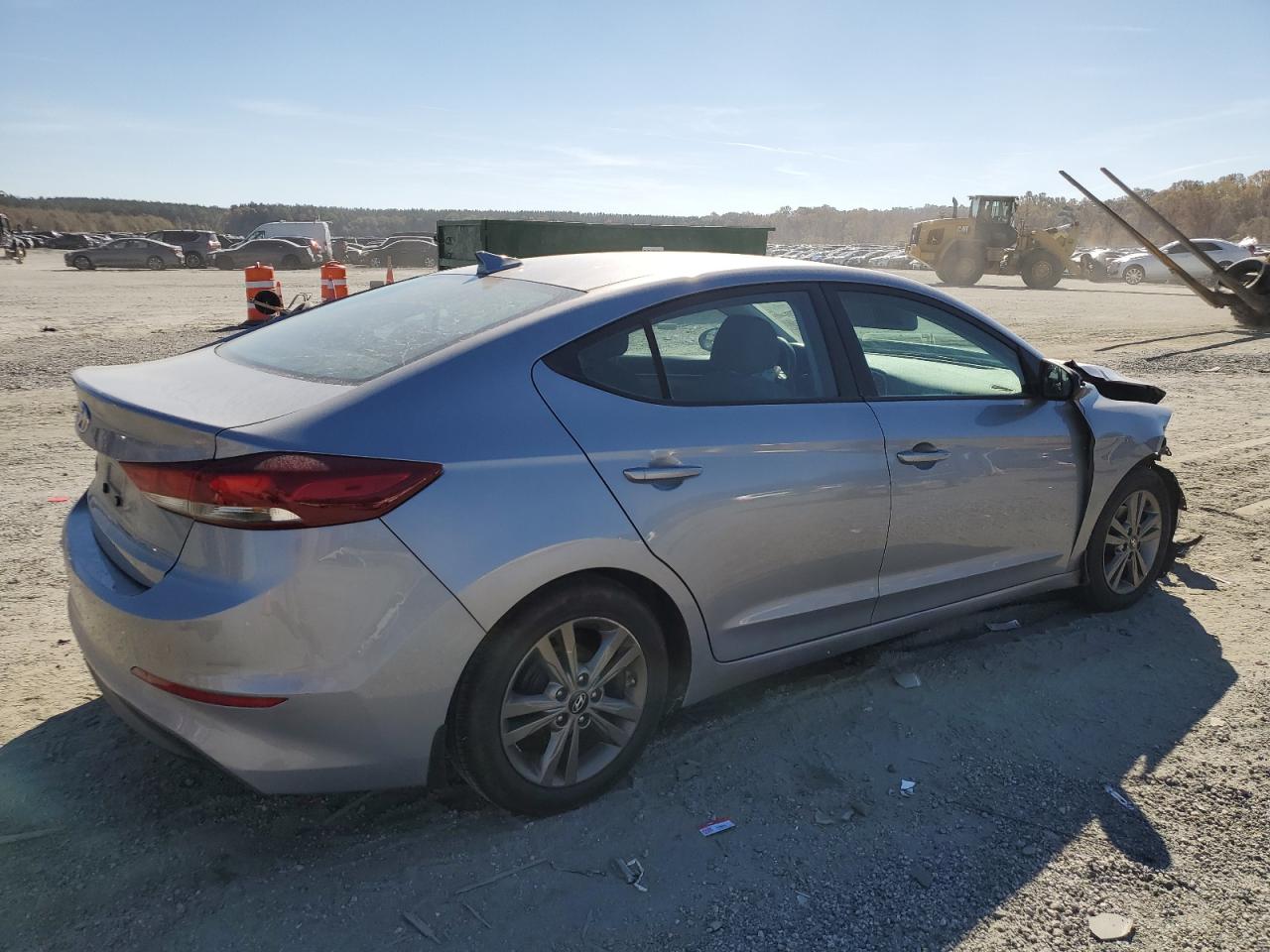 HYUNDAI ELANTRA SE