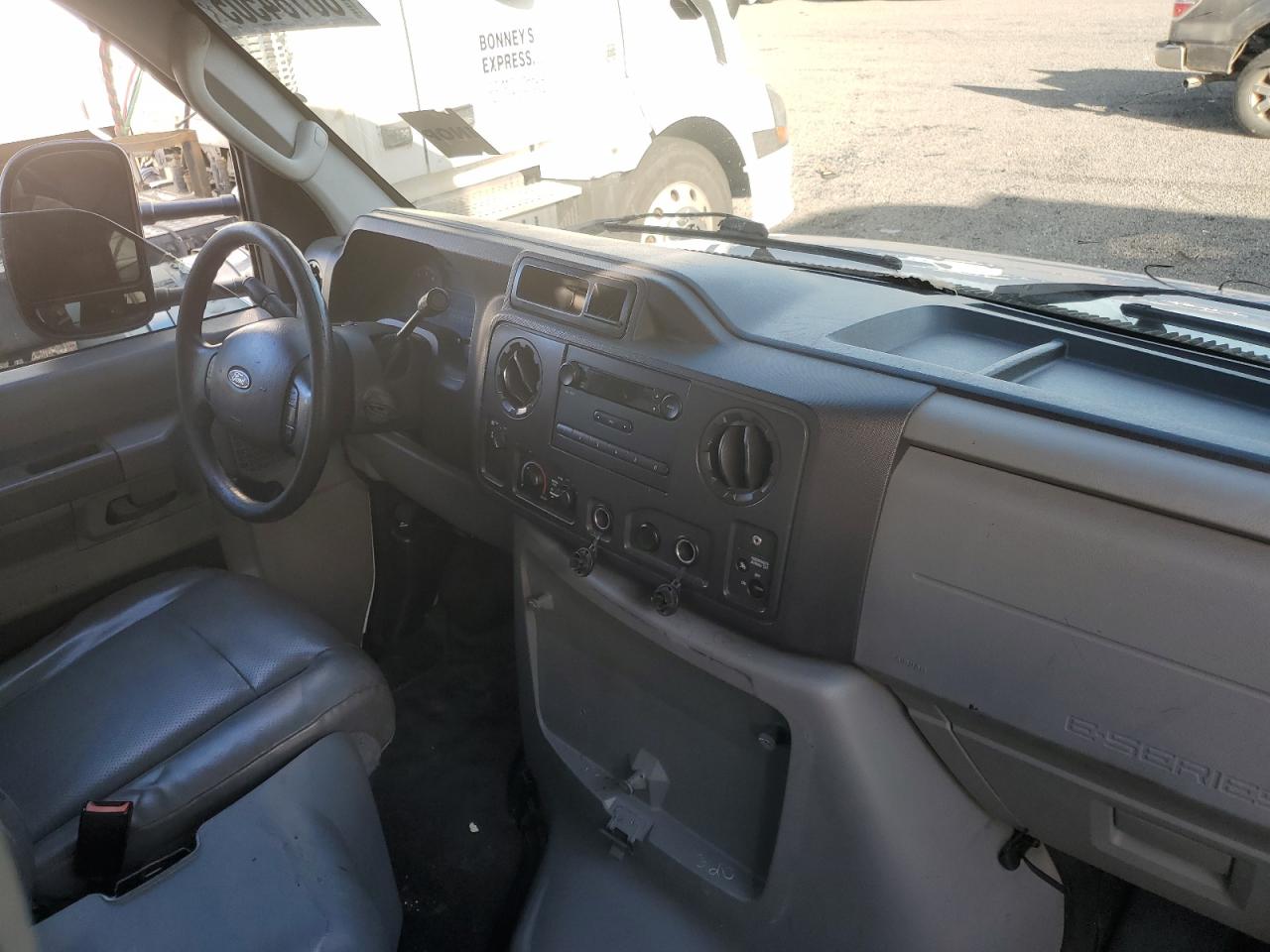 FORD ECONOLINE E350 SUPER DUTY CUTAWAY VAN