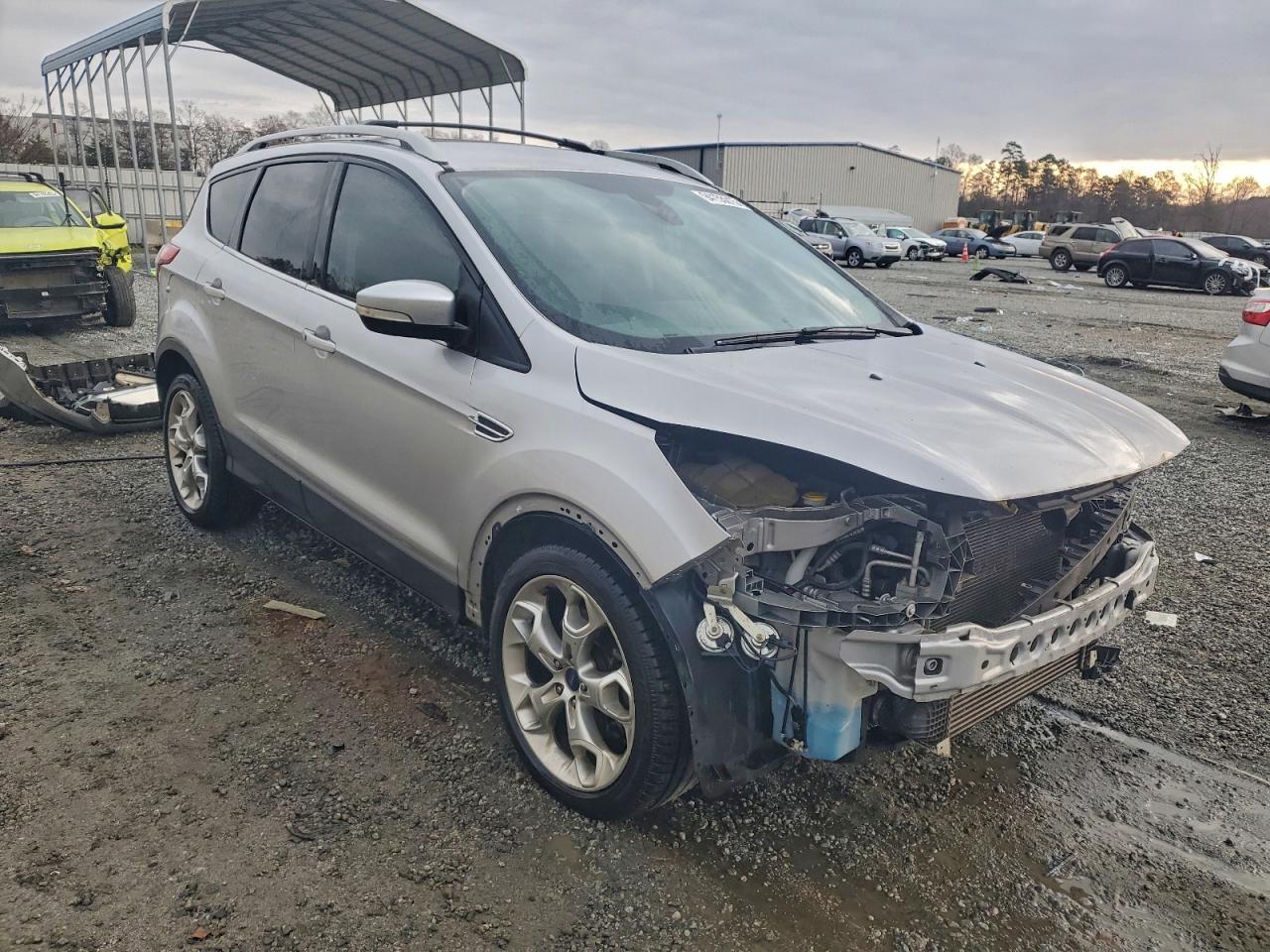 FORD ESCAPE TITANIUM