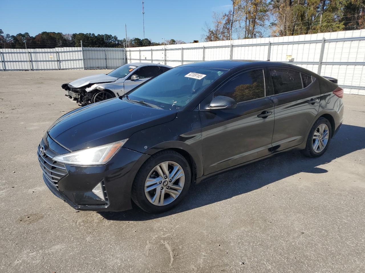 Lot #3301623640 2019 HYUNDAI ELANTRA SE