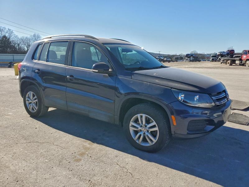 2016 VOLKSWAGEN TIGUAN S #3303604930