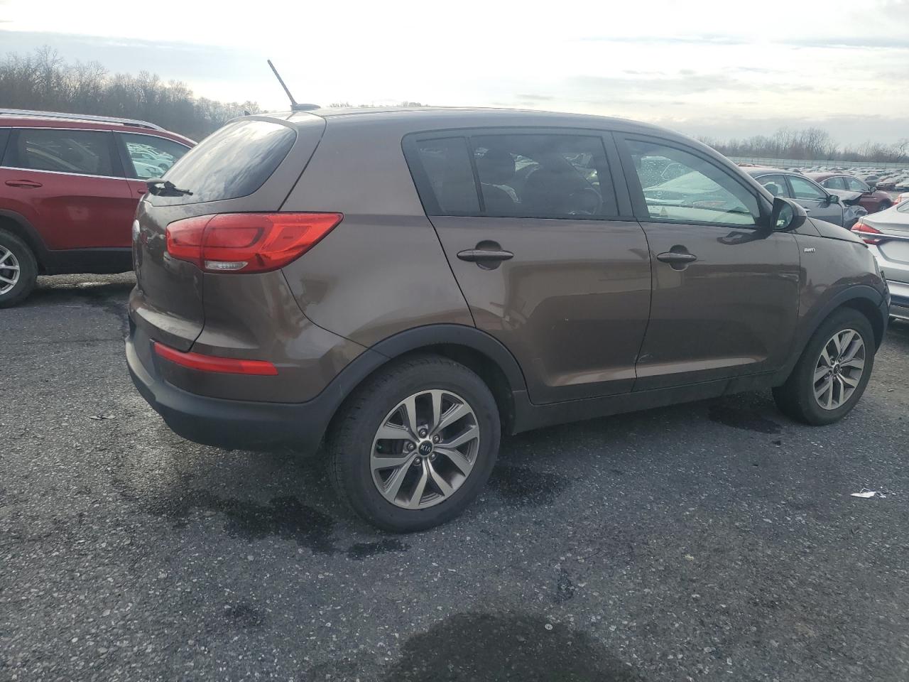 KIA SPORTAGE LX