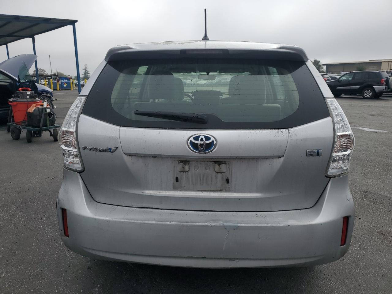 TOYOTA PRIUS V