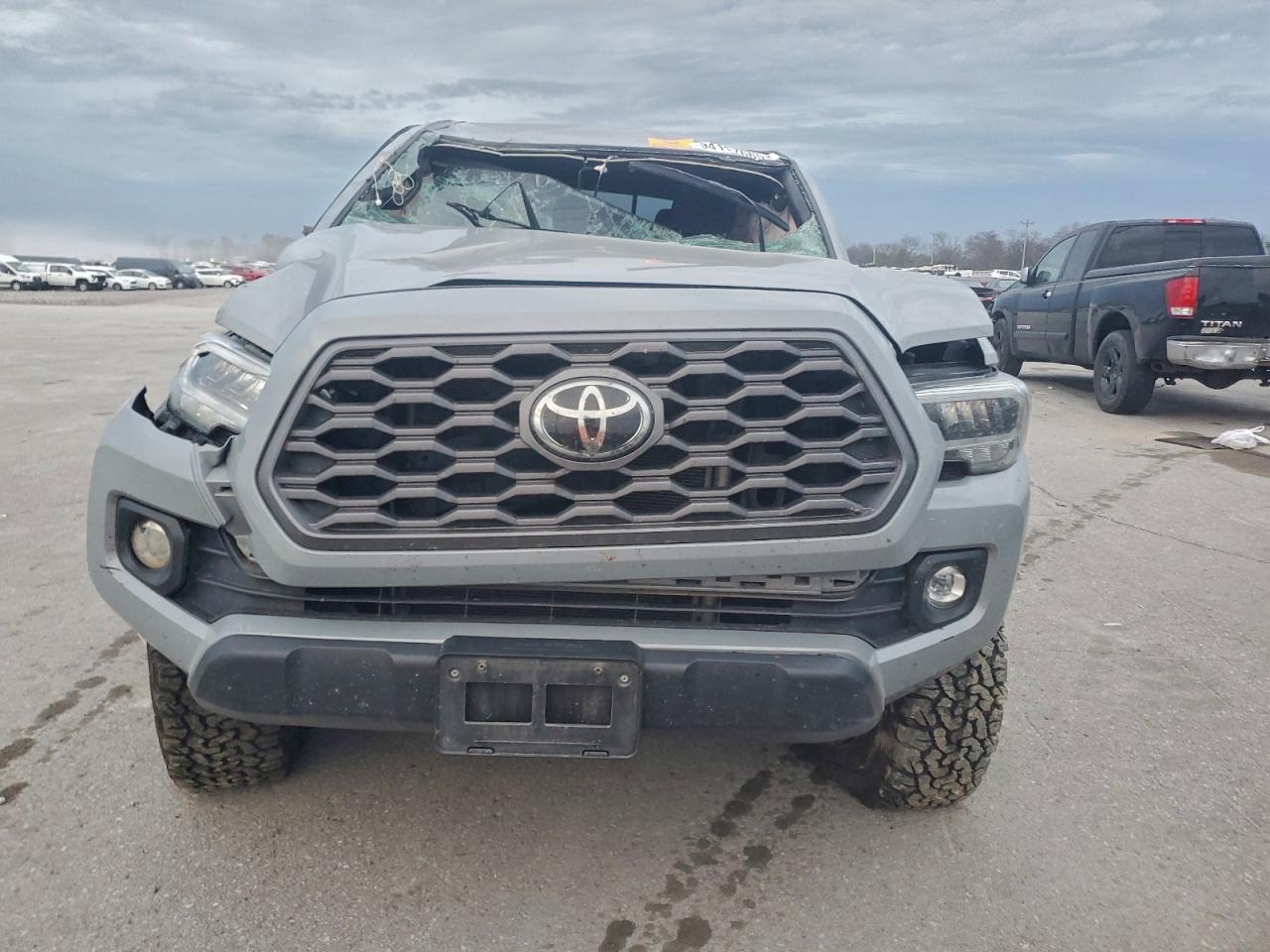 TOYOTA TACOMA DOUBLE CAB