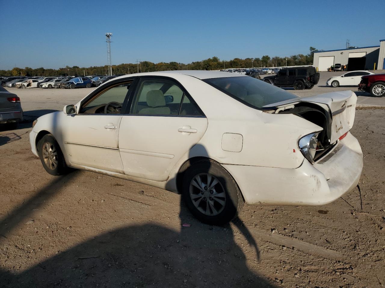 Lot #3318864918 2004 TOYOTA CAMRY LE
