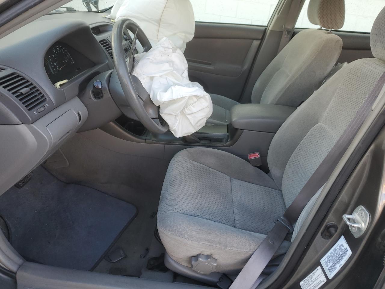 Lot #3297319384 2002 TOYOTA CAMRY LE