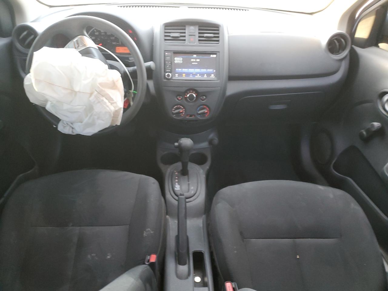 NISSAN VERSA S