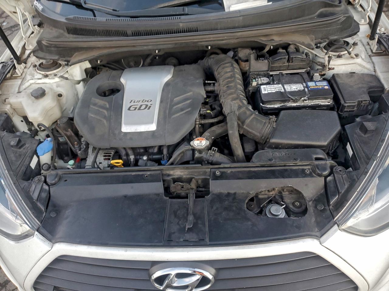 HYUNDAI VELOSTER TURBO