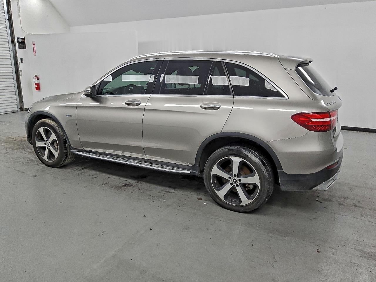 MERCEDES-BENZ GLC-CLASS 350E
