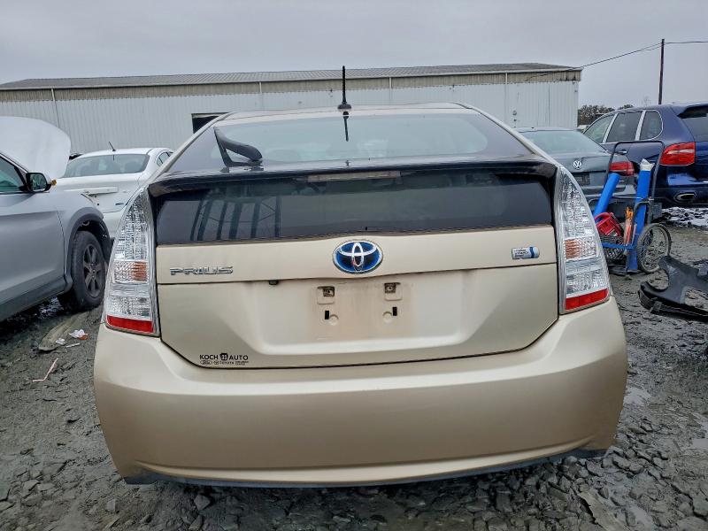 2011 TOYOTA PRIUS #3305379310