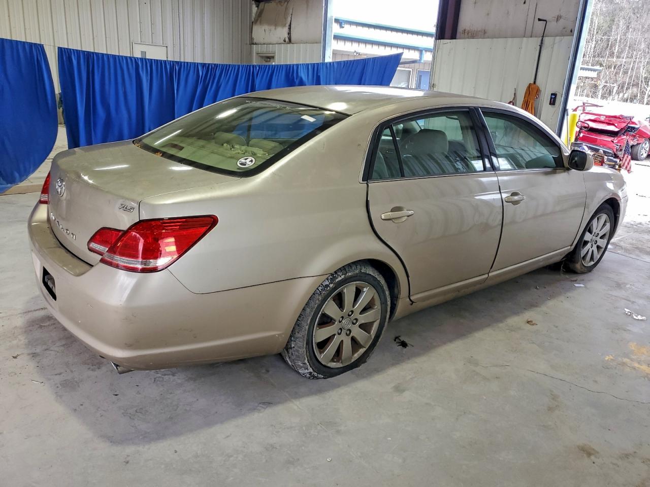 Lot #3297921859 2007 TOYOTA AVALON XL