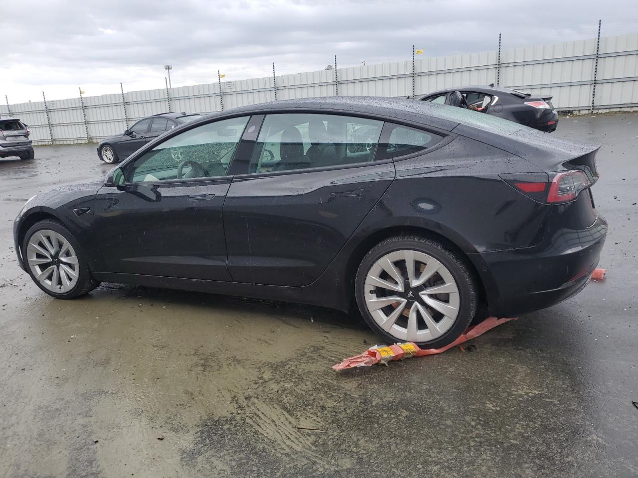 Lot #3304603438 2022 TESLA MODEL 3