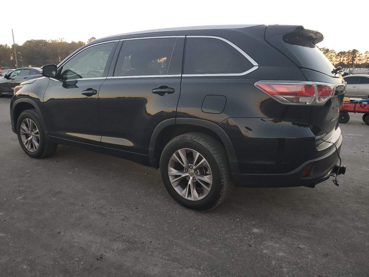 TOYOTA HIGHLANDER XLE