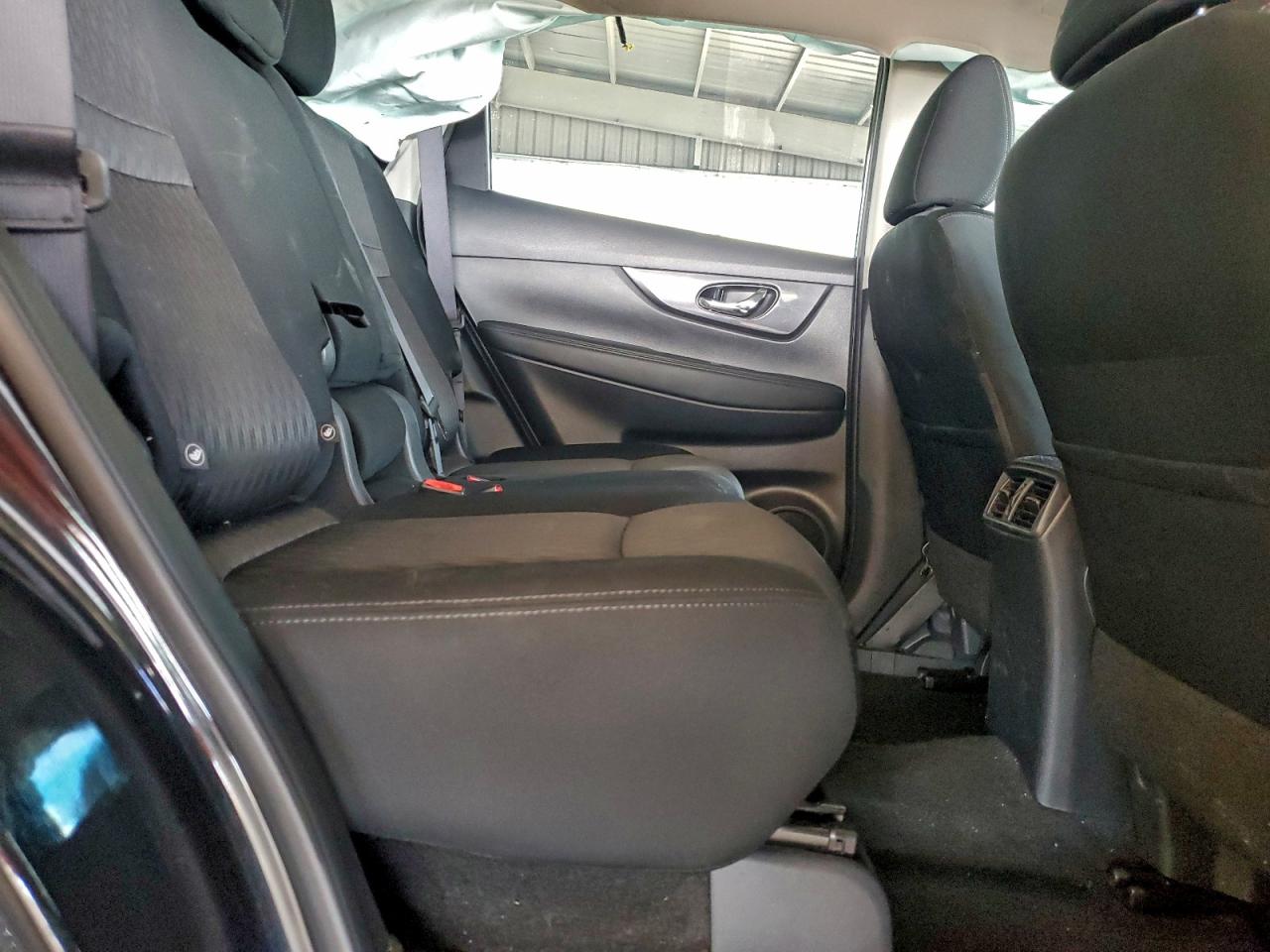 Lot #3311712219 2017 NISSAN ROGUE S