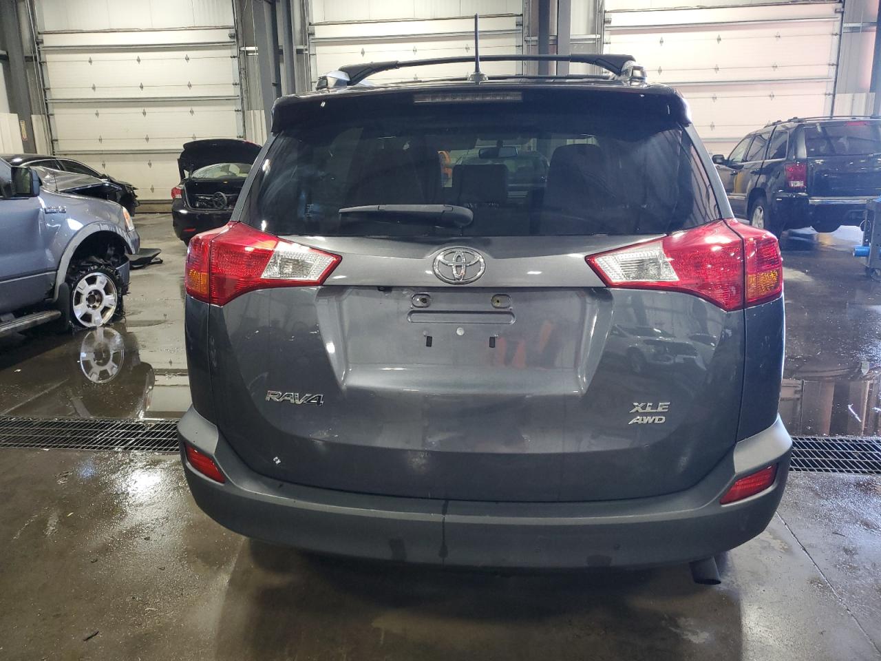 TOYOTA RAV4 XLE