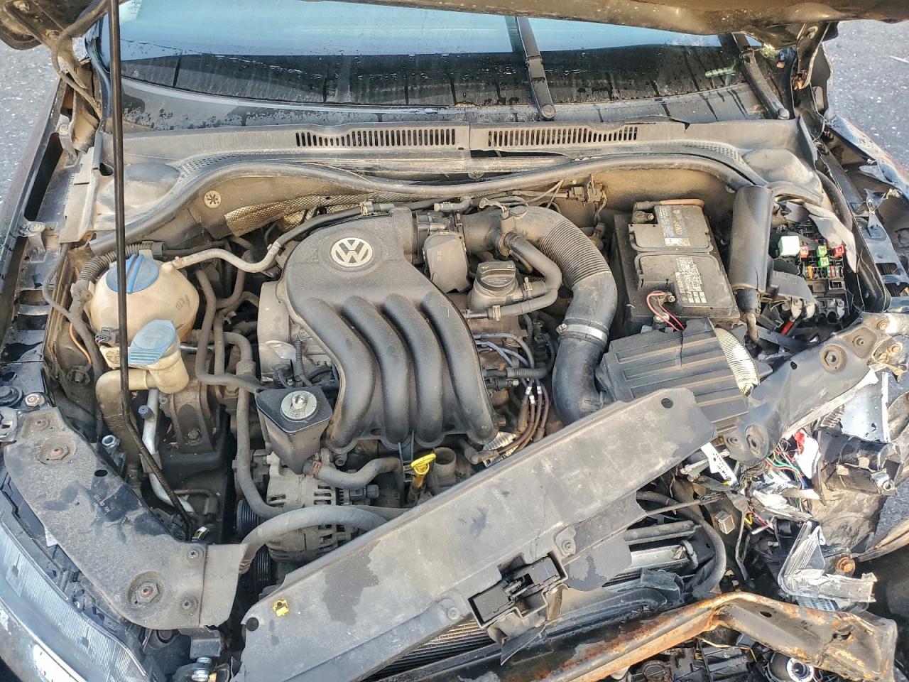 VOLKSWAGEN JETTA BASE