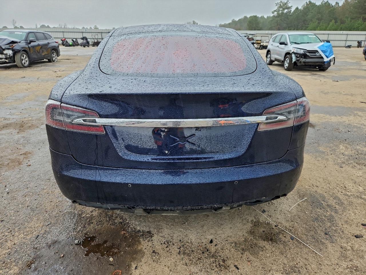 TESLA MODEL S