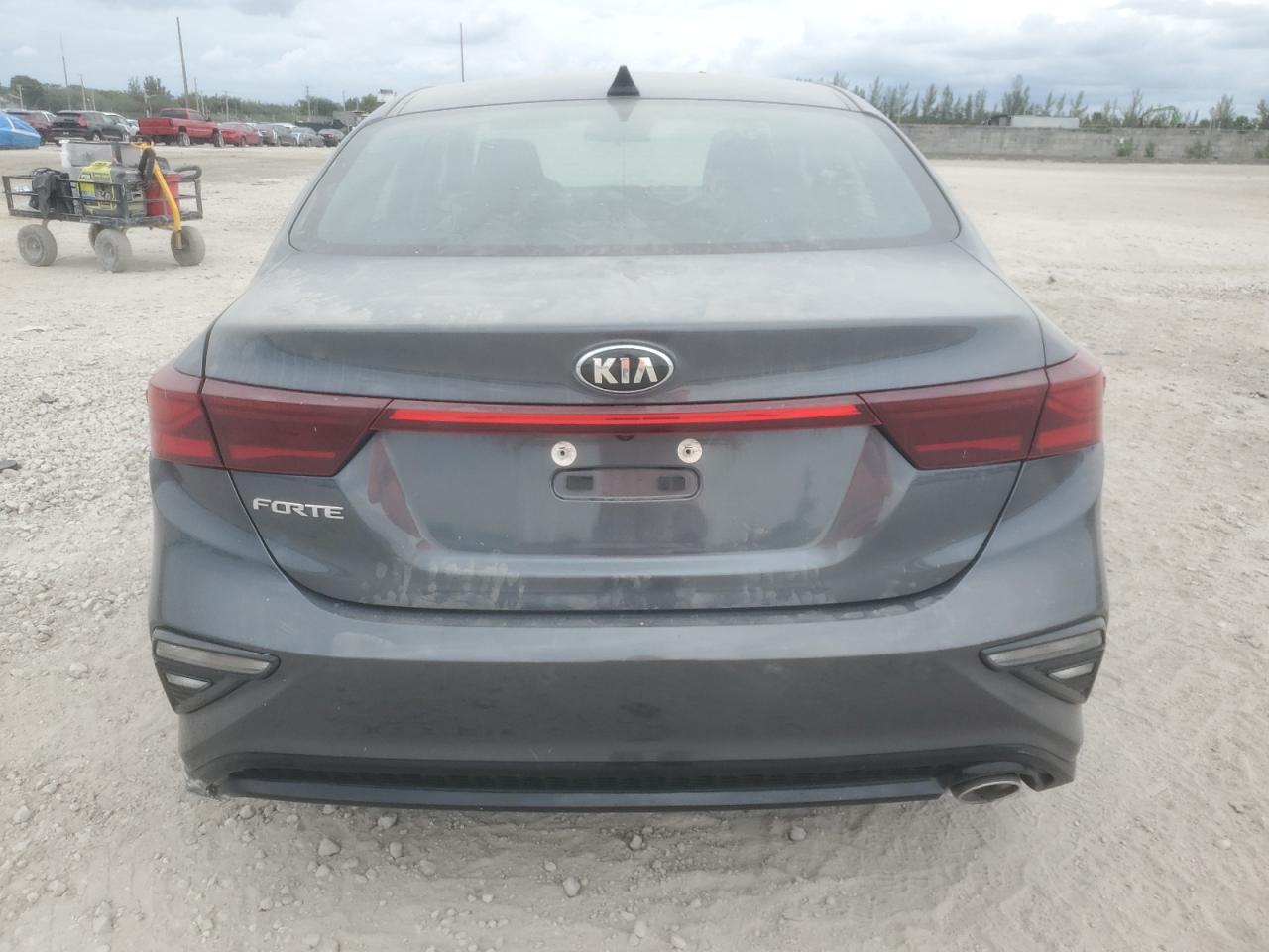 KIA FORTE FE