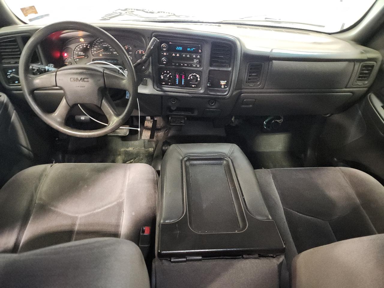 Lot #3302923102 2006 GMC SIERRA K25