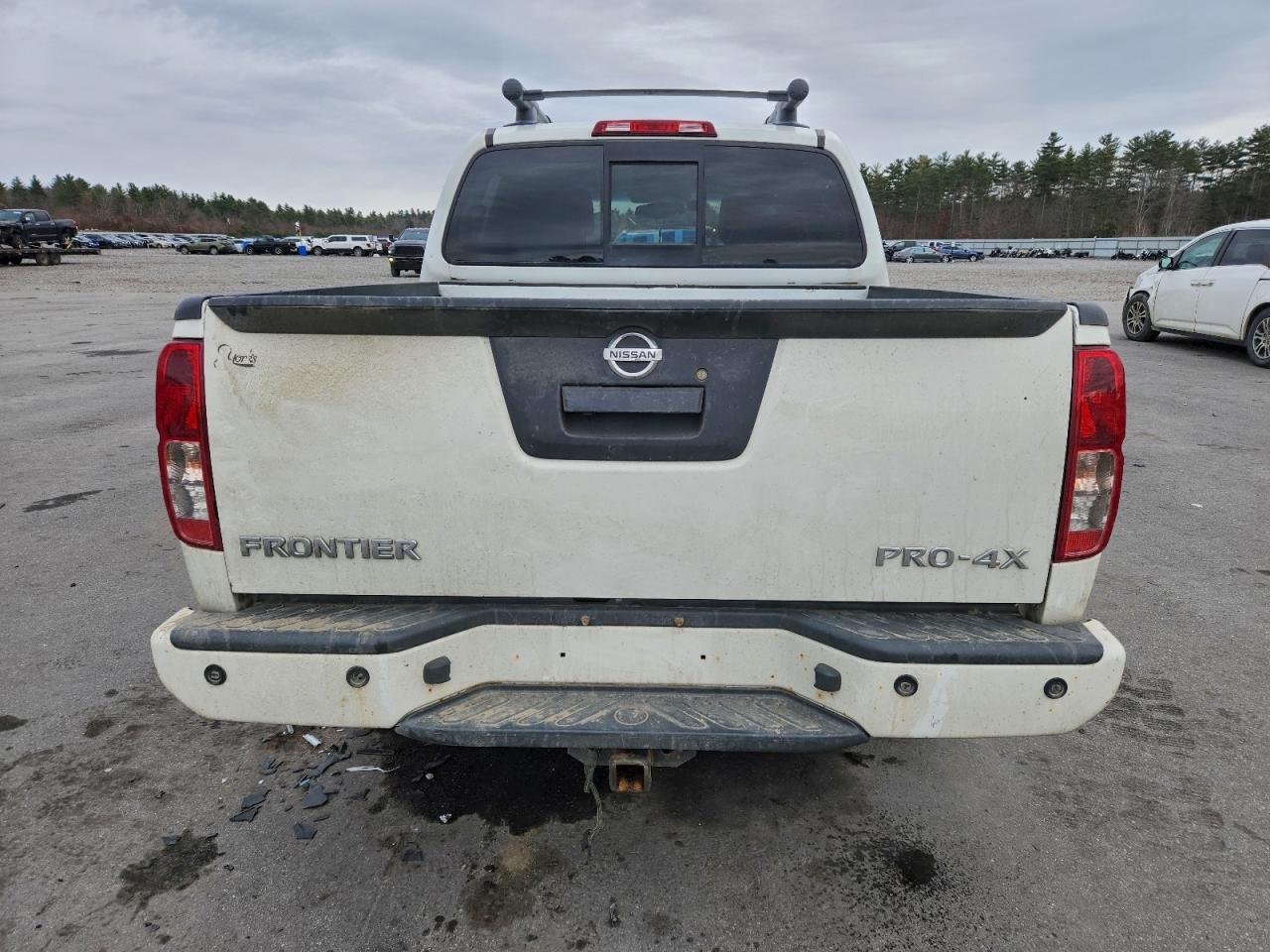 NISSAN FRONTIER S