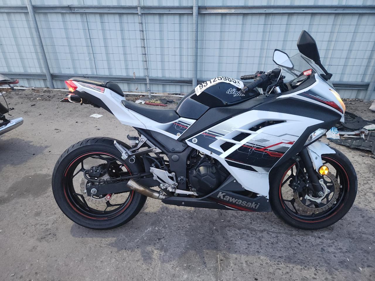 Lot #3291766294 2014 KAWASAKI EX300 B