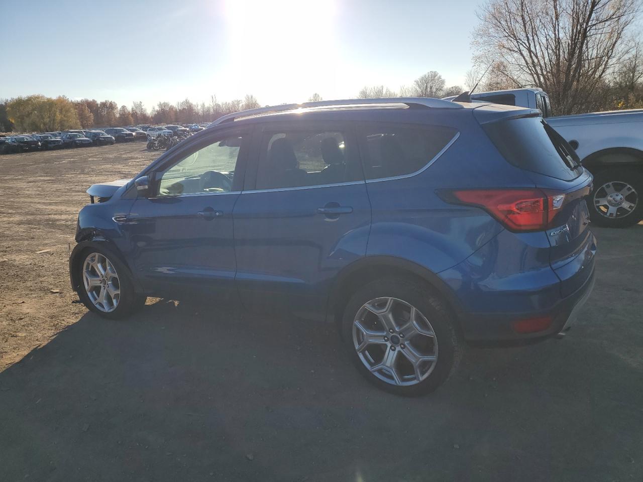 FORD ESCAPE TITANIUM