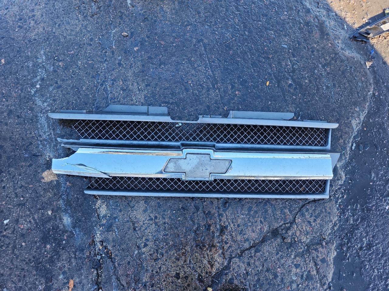 Lot #3297495210 2004 CHEVROLET TRAILBLAZE