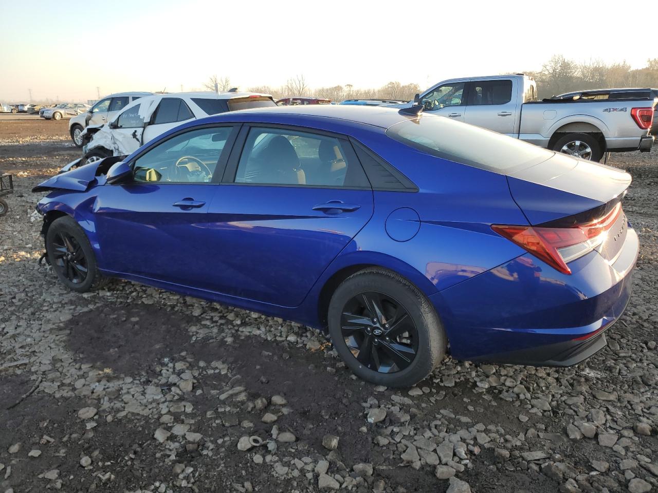 HYUNDAI ELANTRA BLUE