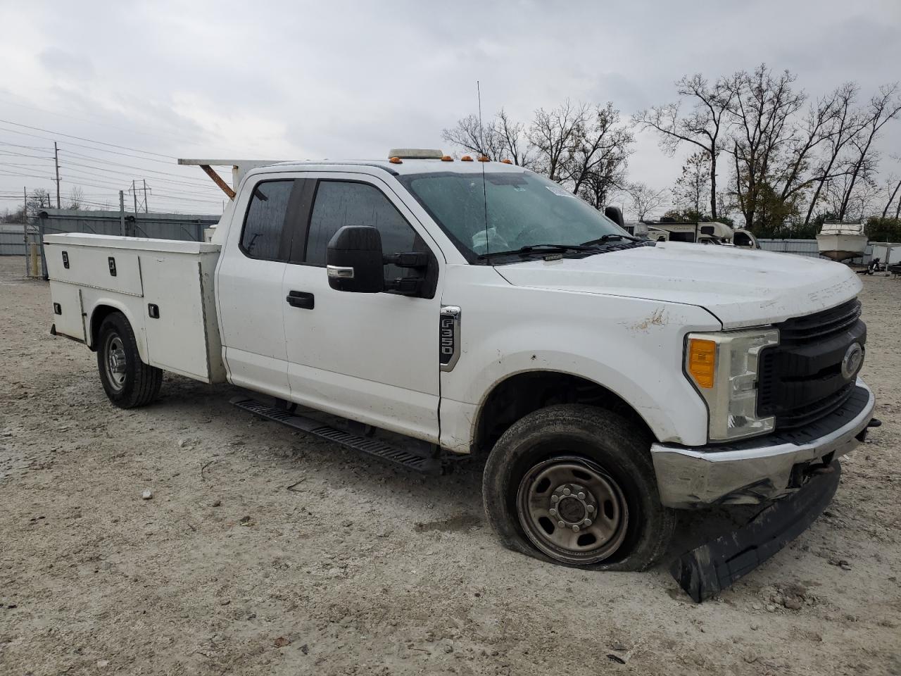 FORD F-350 SUPER DUTY