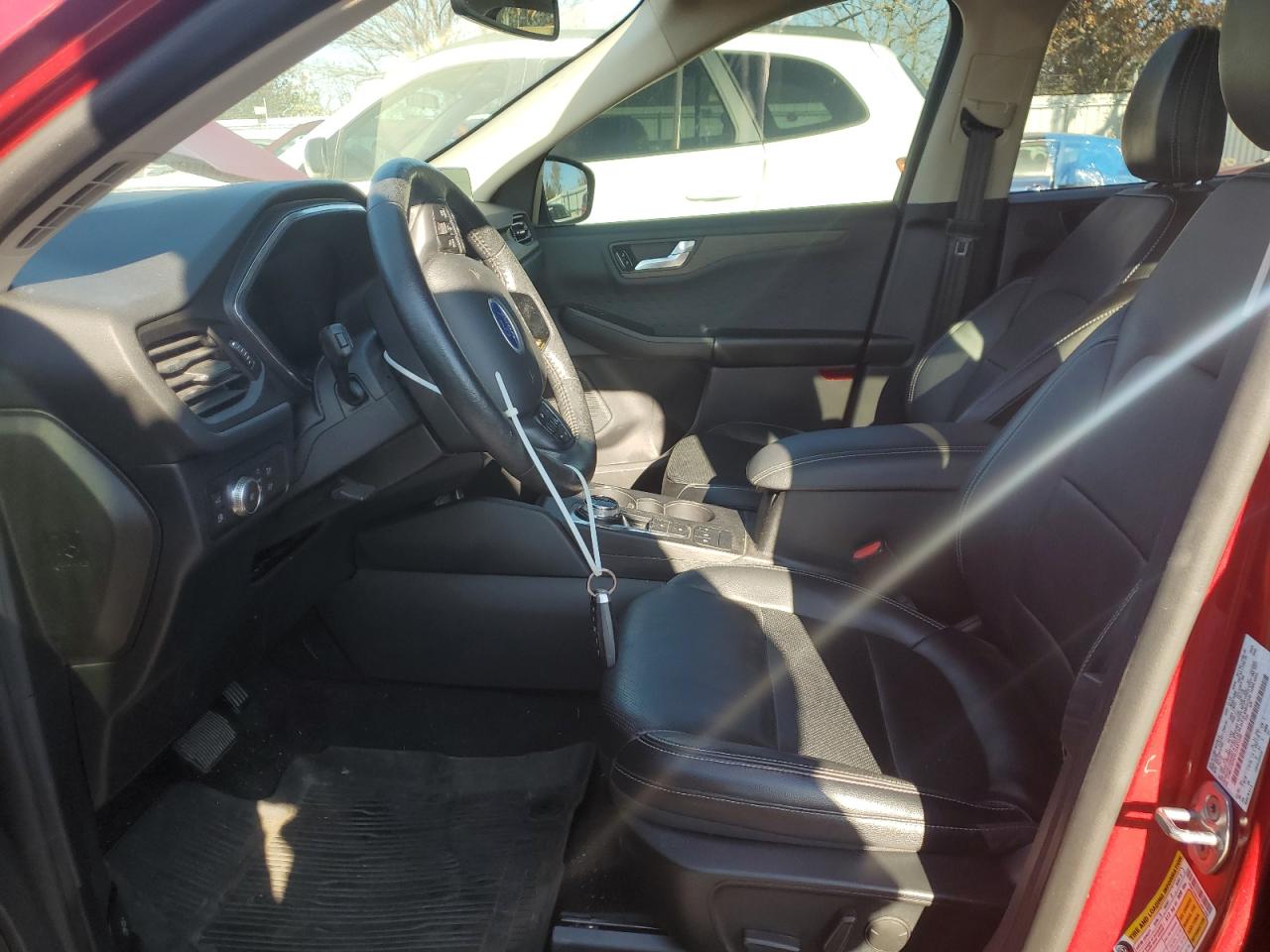 FORD ESCAPE TITANIUM