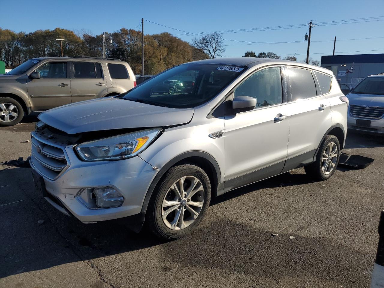 Lot #3315932103 2017 FORD ESCAPE SE