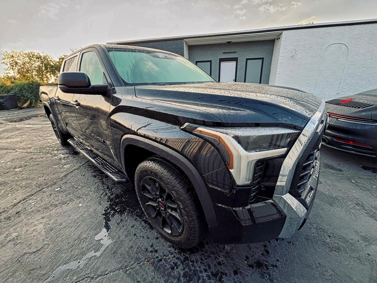 TOYOTA TUNDRA CREWMAX SR5